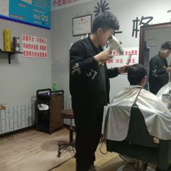 -木格造型美发