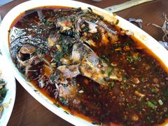 藿香鲫鱼-月圆霖特色农家乐