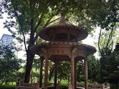 -玲珑塔公园