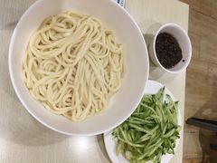 -黑八私房老北京炸酱面