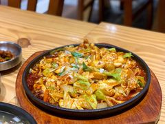 辣炒鱿鱼-全州豆芽汤饭