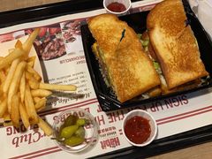 圣塔芭芭拉经典牛肉特堡-The Habit Burger Grill 哈比特汉堡(复兴soho店)