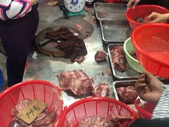 -标记美食新鲜猪杂(兴南大道店)