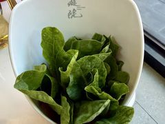 -毛辣果·贵州红酸汤牛肉火锅(西单店)