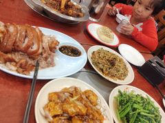 -聚首堂·特色小吃·肘子(什刹海德胜门店)