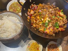 -富正毅三下锅·湘西韵味(天门山索道店)