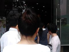 等位区-星巴克(无锡东方商厦店)