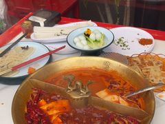 -小龙翻大江文化火锅(宽窄店)