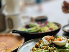 牛油果煮蛋吐司-RAC BAR(安福路店)