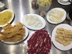 -胡须佬鸡煲四季火锅店(石厦西村直营店)