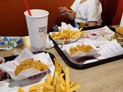 -The Habit Burger Grill 哈比特汉堡(复兴soho店)