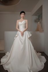 -艾米丽婚纱礼服