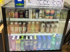 -杭州中沃沃尔沃4S店(滨江区店)