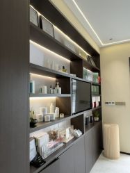 -Yuri尤里高定美肤中心