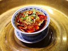 -沪小二炭火蛙锅(淮海中路美食不夜城店)