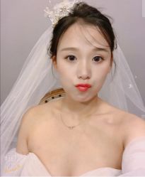 点击看大图 -艾米丽婚纱礼服