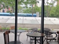 -星巴克(西藏路店)