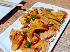 捞汁藕条-叶派龙虾•招牌香辣蟹·海鲜(中海国际店)