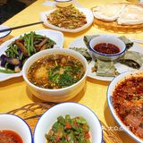 我妈他们来了三天这家店吃了两次！快冲