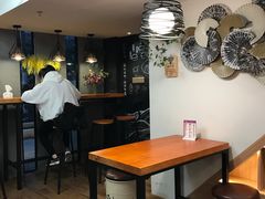 大堂-家味螺蛳粉&烤鱼(安远路店)