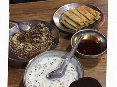 -白翔甜食店