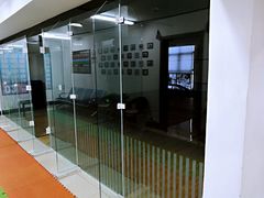 -全民健身中心壁球馆