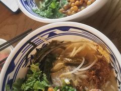 -胡大怪手工酸辣粉(安亭店)