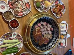 -汉江山料理级自助烤肉黑金冠(周口好吃城店)