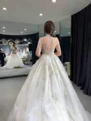 -艾米丽婚纱礼服