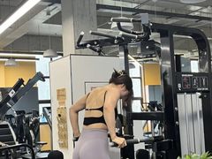 -岩顶健身(玄武店)