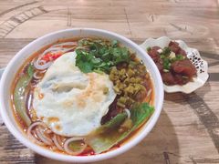-湖南牛肉特色粉面(华屏路店)