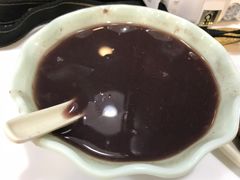 莲子红豆沙-咬不得高祖生煎·简餐(高银街店)