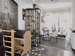 -简·无界健身工作室·运动康复·体态(石厦店)