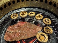 -山川小町·极番烧肉(新地假日广场店)