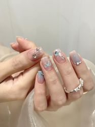 -猪猪女孩日式美睫美甲