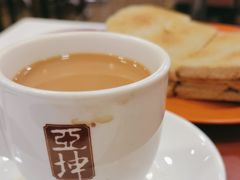 -亚坤(金文泰广场店)