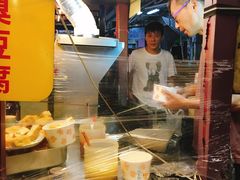 -六合夜市