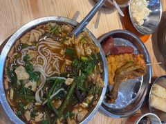 -柳州肥姨妈大骨螺蛳粉(东靖路店)