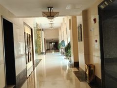 -春兰国宾馆(凤城河风景区老街店)