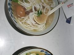 -鑫花溪牛肉米粉(凤凰街创始总店)
