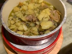 土豆酸菜牛肉-绿茶餐厅(昌平悦荟店)