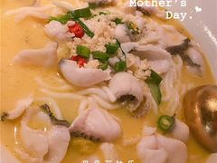 -蜜桃餐厅·伴山(湖滨商业街店)