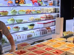 -涨巢·潮玩水疗局