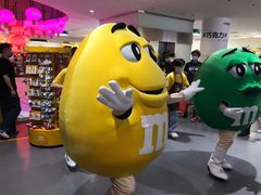 -m豆巧克力世界(上海世茂广场店)