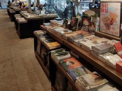 -茑屋书店(天目里店)