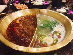 -重庆爽翻天老火锅(临平万达广场店)