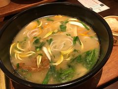 -银米·云南传统过桥米线(双廊黑金冠店)