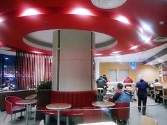 大堂-麦当劳(展览路店)