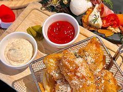 -Common Table · Brunch & Coffee