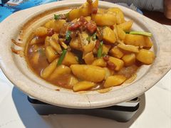 小土豆烧鲍鱼仔-渔港甄宴·海鲜·地标烟台菜(金沙滩店)